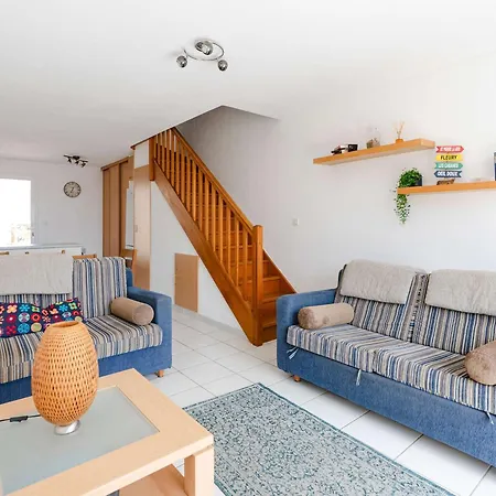 Вилла Pavillon 3 Pieces Avec Piscine Et Parking Proche Plages - Fr-1-409-226 Флёри