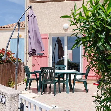 Pavillon 3 Pieces Avec Piscine Et Parking Proche Plages - Fr-1-409-226 * Fleury (Aude)